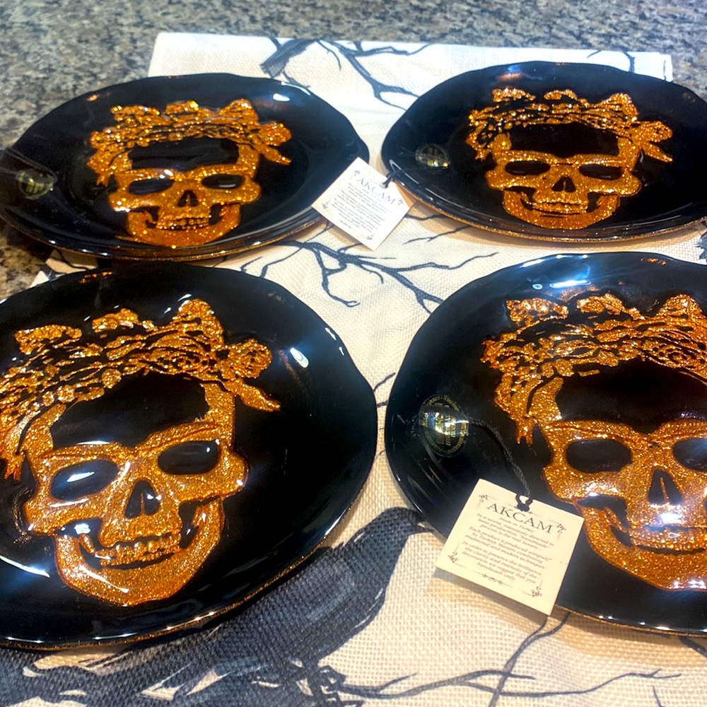 Akcam Set of 4 Rose Gold Skull salad plates. Halloween table decor! New!